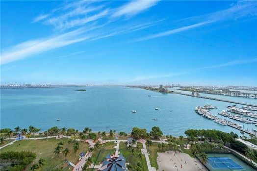 Aria on the Bay
